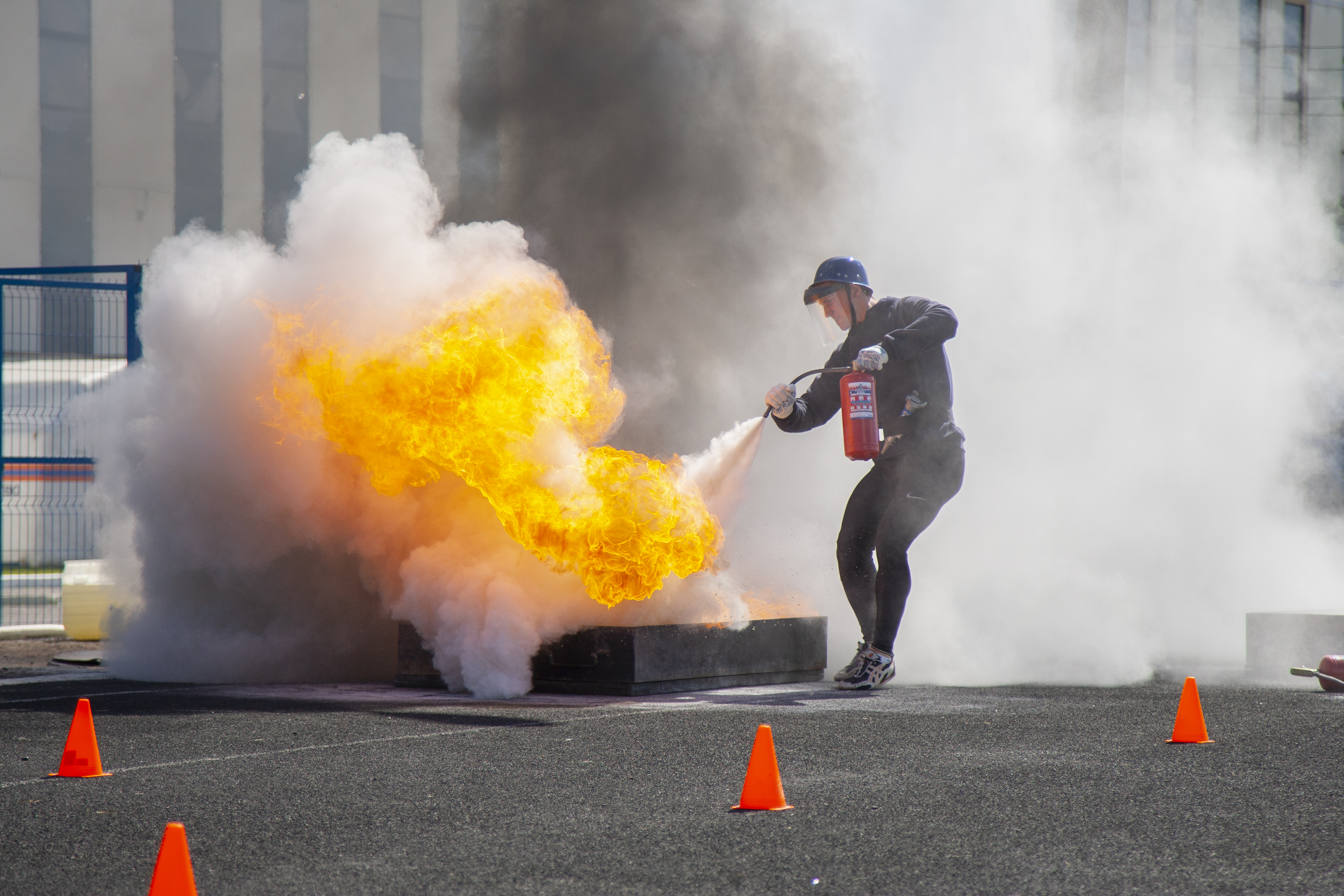 Пожарно-прикладной спорт тушение. Этапы пожарной эстафеты. Пожарно спасательный спорт пожарная эстафета. Пожарно прикладной спорт. Пожарно спасательный спорт пожарная эстафета.